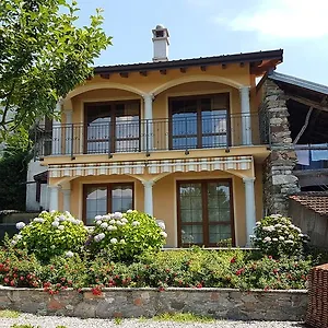Villa La Cascinetta, Porto Valtravaglia